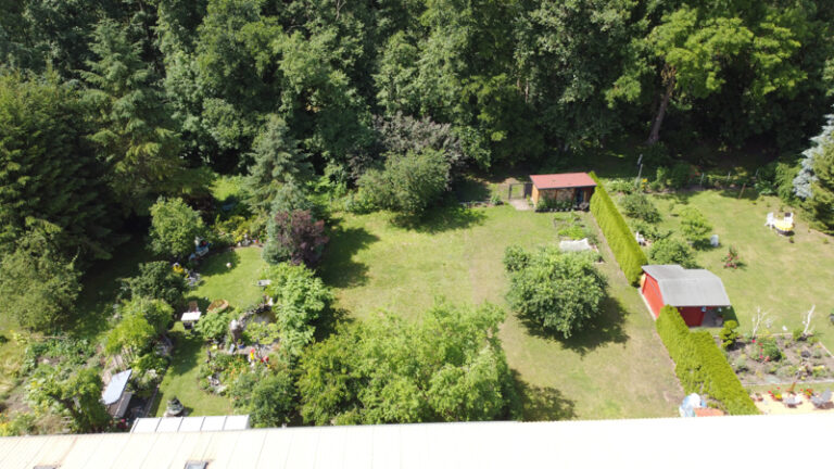 Immobilien-Uckermark_Wilsickow_Reihenhaus_Garten-hinterm-Haus