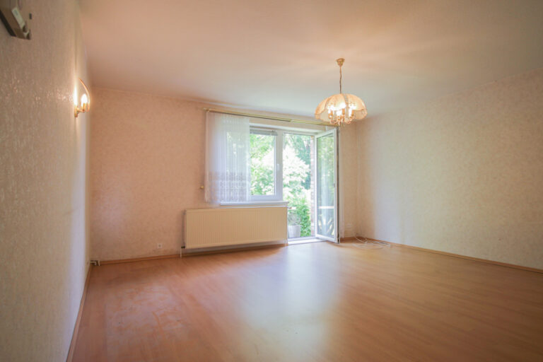Immobilien-Uckermark_Wilsickow_Reihenhaus_Zimmer1
